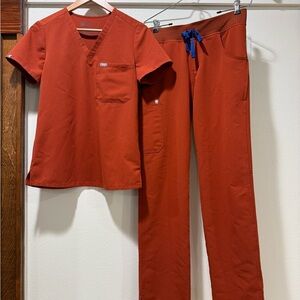 Figs Limited Auburn Scrub Set